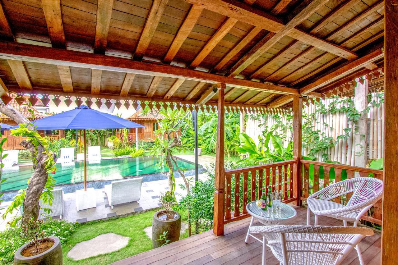 Moson Villa Legian Экстерьер фото