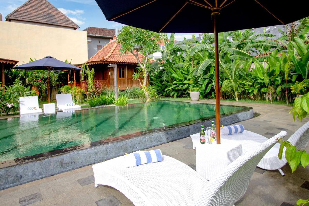 Moson Villa Legian Экстерьер фото