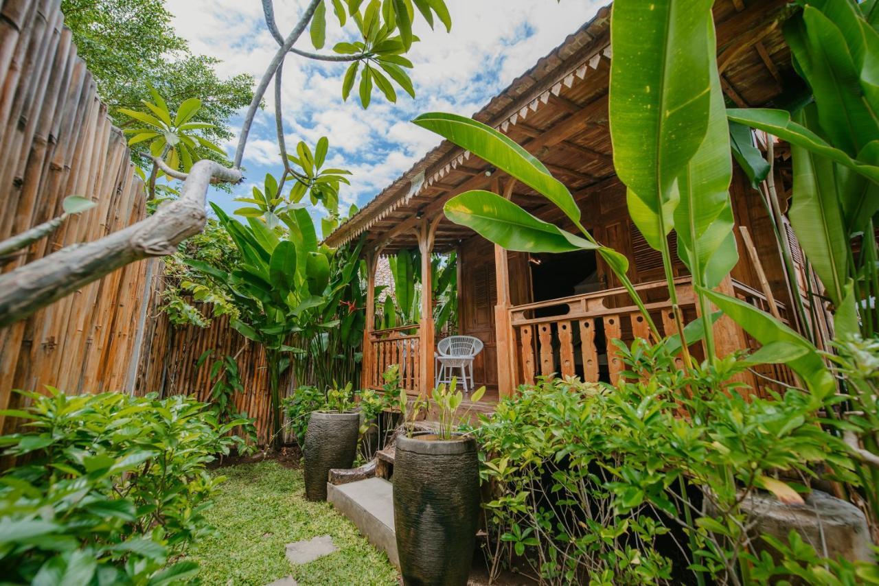 Moson Villa Legian Экстерьер фото