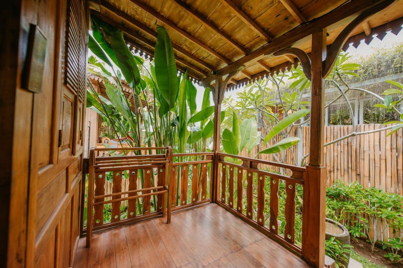 Moson Villa Legian Экстерьер фото